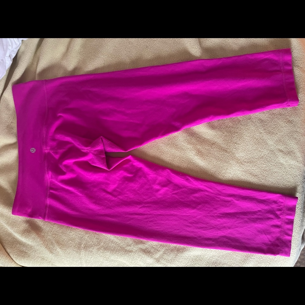 Size 8 lululemon cropped pink leggings